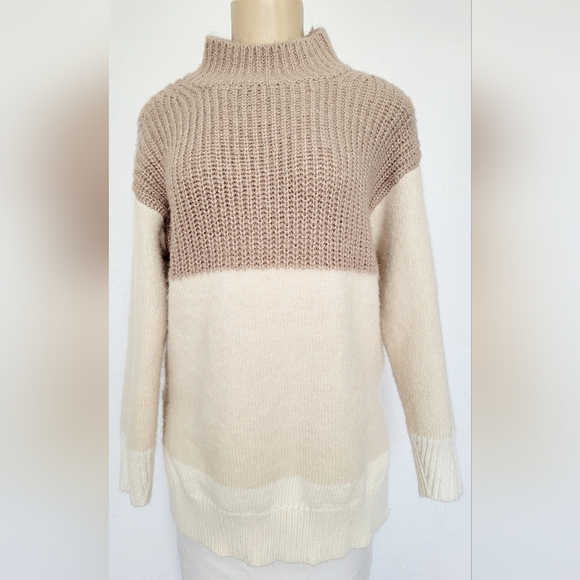 Ann Taylor Women Oversize Wool Blend Seeater Colorblock Mock Neck Cream/Mauve S - Picture 7 of 16